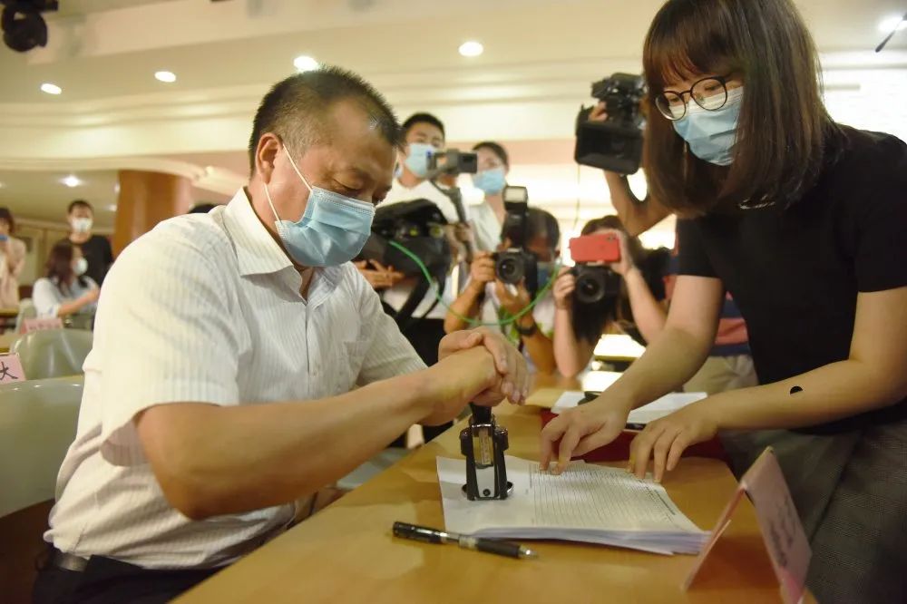 中考丨2020年黄播
公办示范性普通高中指标到校计划电脑派位仪式顺利举行2.jpg