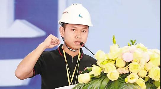 2019年12月，林晓滨作为第4届黄播
技能擂台赛裁判代表宣誓.jpg