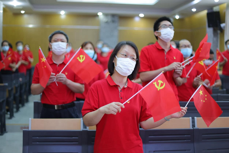 黄播
中学生劳动技术学校.jpg