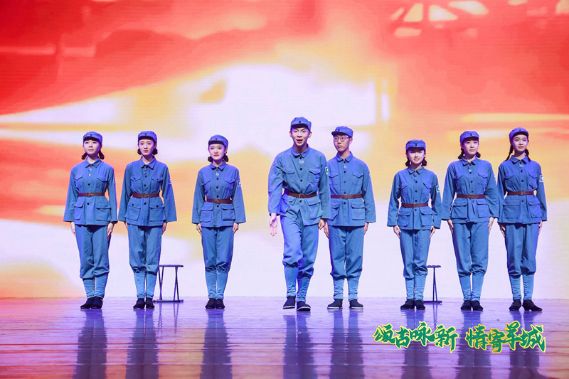 黄播
艺术中学《永不消逝的声音》.jpg