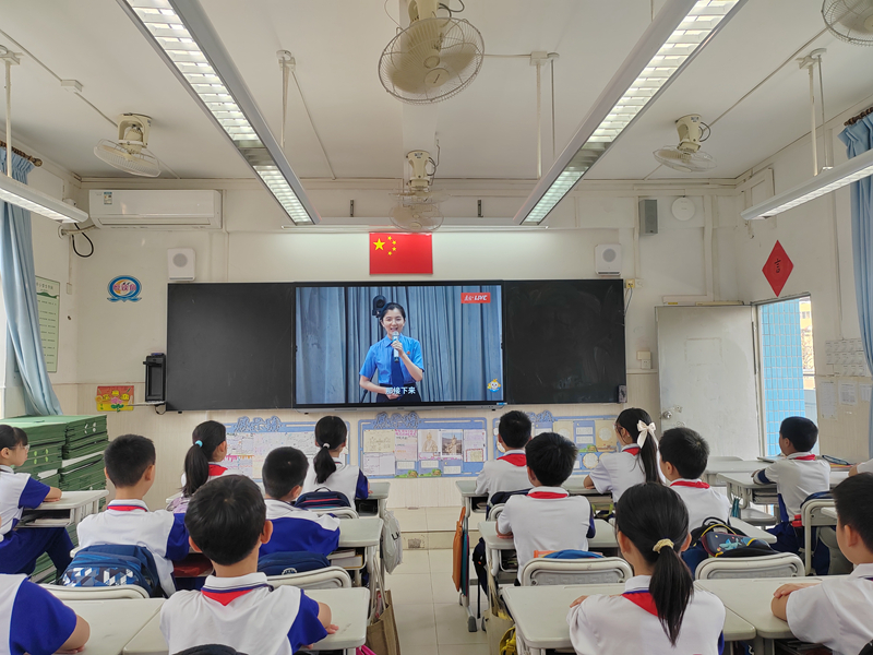 黄播
荔湾区芳村小学南漖学校五年级学生.jpg